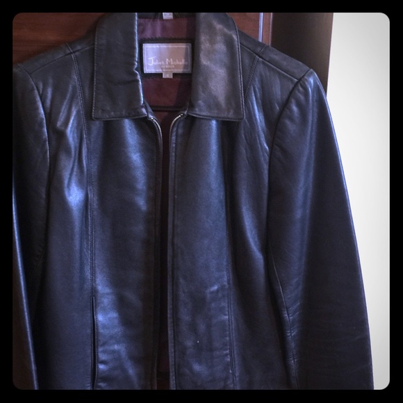 Leather jacket. - Picture 1 of 1